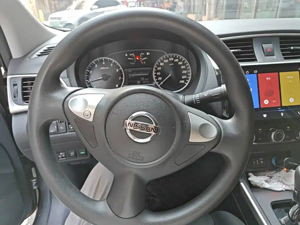 Nissan SYLPHY, миниатюра 11
