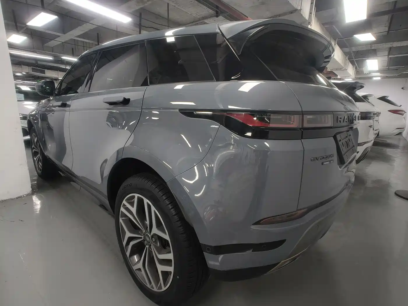 Land Rover Range Rover Evoque 2020 249PS R-DYNAMIC S Sport Edition фото 18