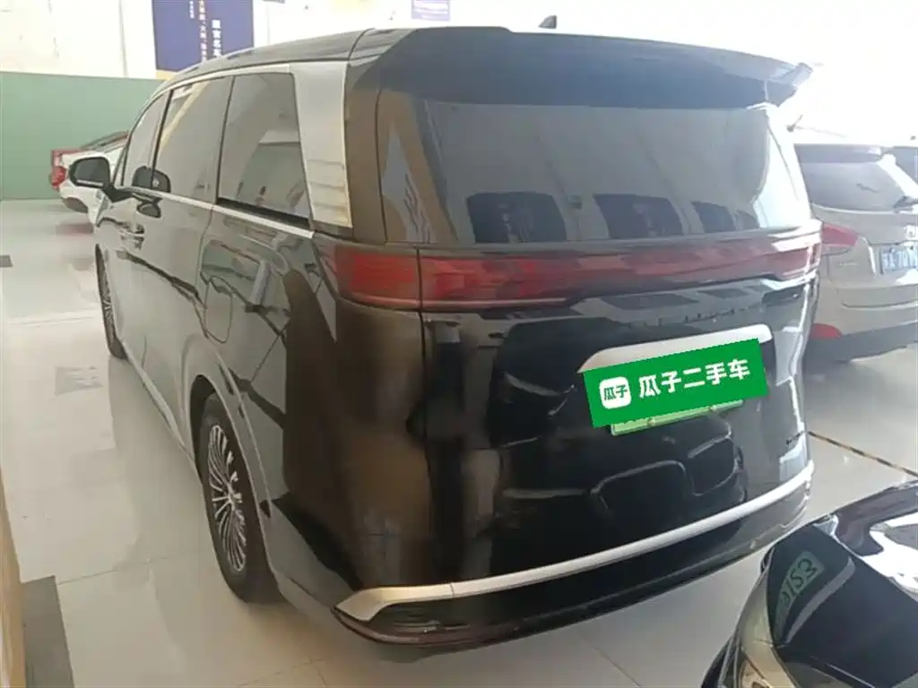 Denza D9 2022 DM-i 970 All-Wheel Drive Honor Edition фото 5