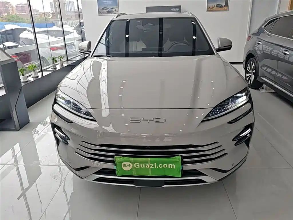 BYD Song PLUS PHEV 2024 Glory Edition DM-i 110km Flagship PLUS фото 3