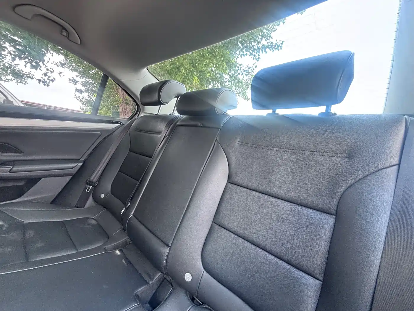 Volkswagen Sagitar 2018 1.6L Automatic Comfort фото 15