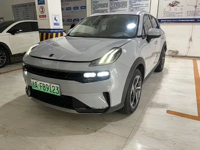  Lynk & Co Lynk & Co 06 EM-P 2022 PHEV 84KM Range Version Lite