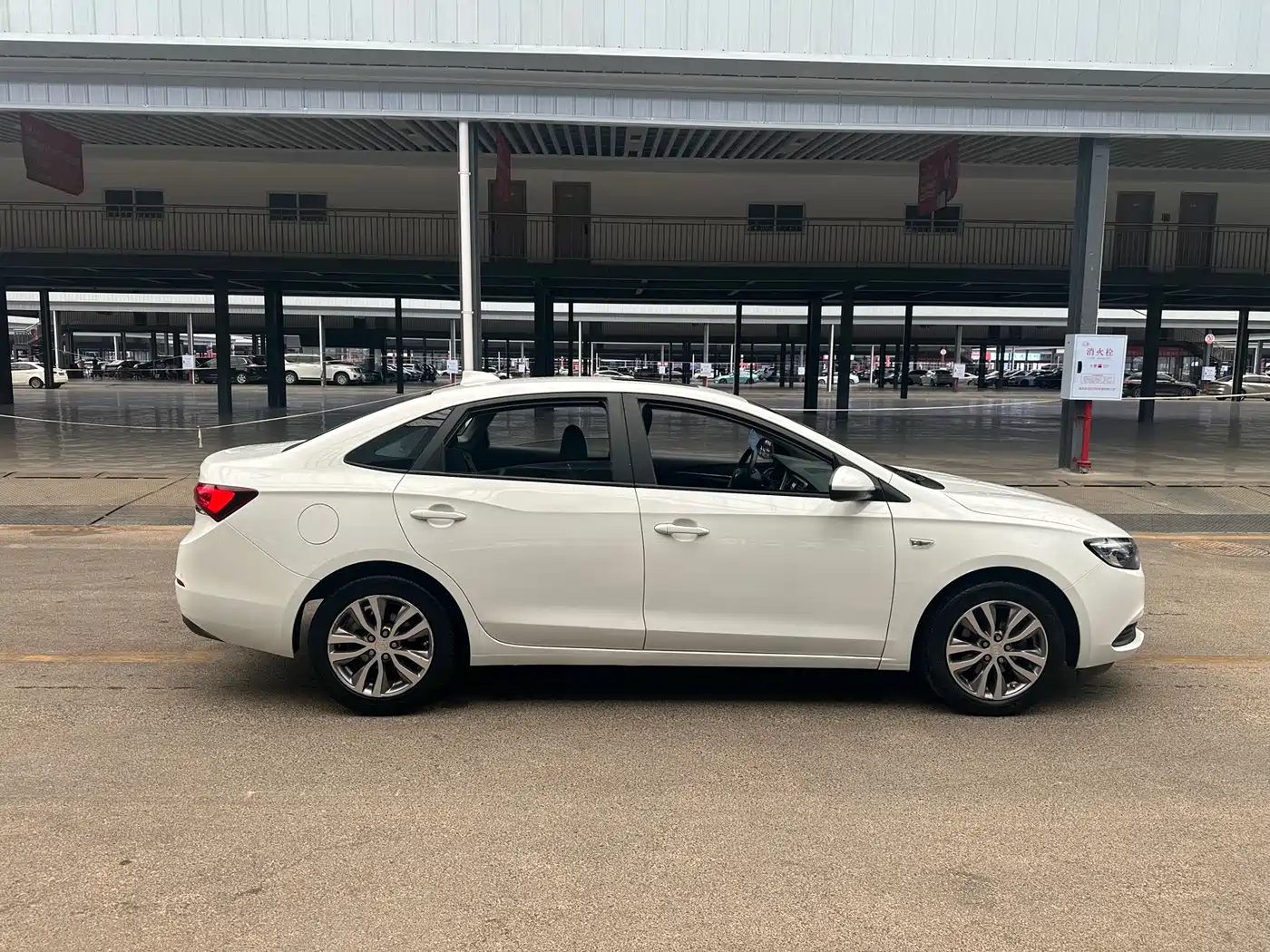 Buick Excelle 2019 18T Auto Connected Elite China VI фото 4