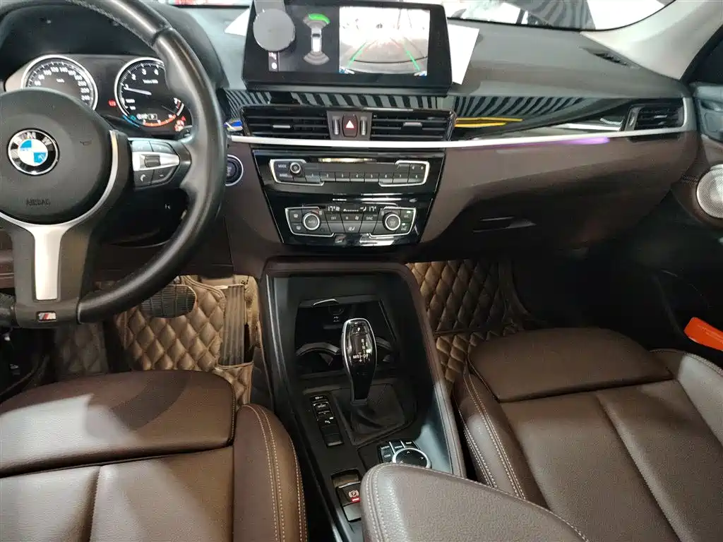 BMW X1 2021 sDrive25Li Leading фото 13