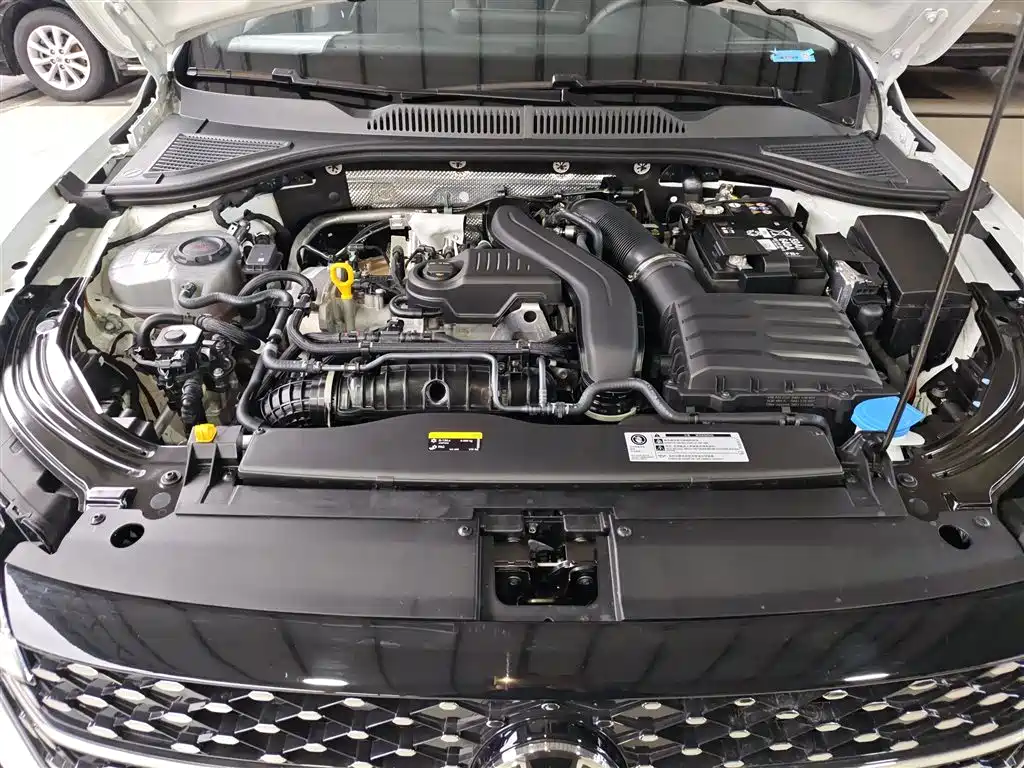 Volkswagen Lavida 2024 Model 300TSI DSG Starlight Leading Edition фото 16