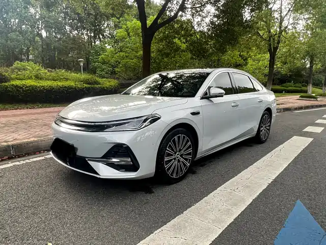  Geely Galaxy Galaxy A7 2025 EM-i 150km Premium Edition