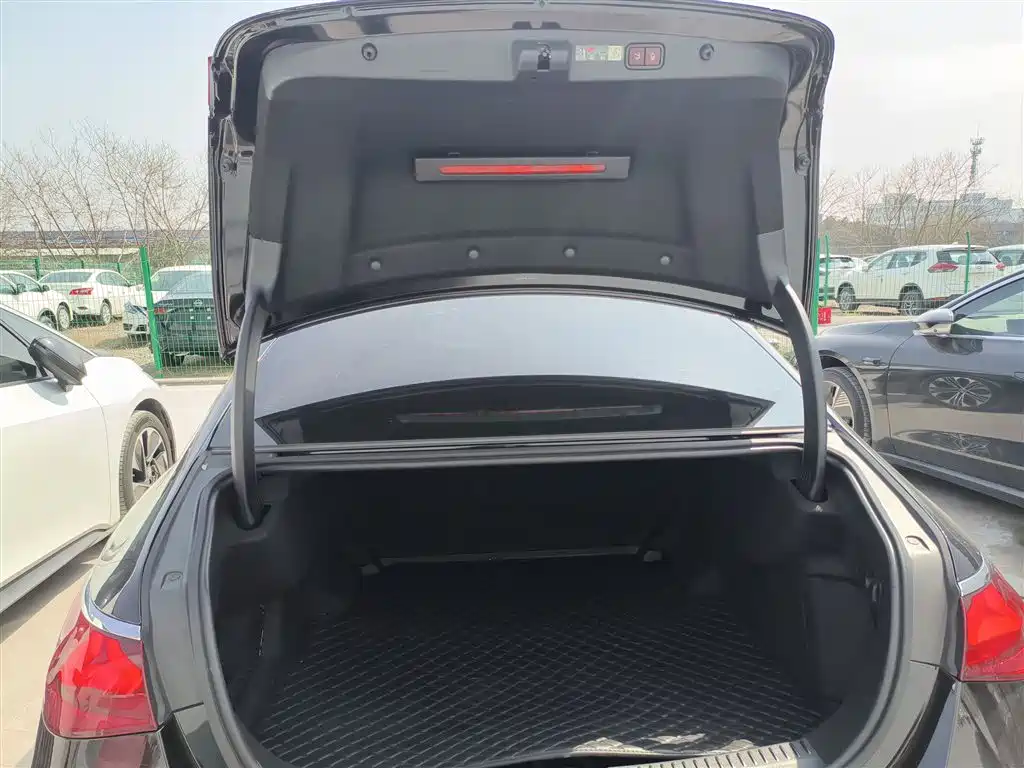 Mercedes-Benz E-Class 2024 Facelift E 300 L Fashion Sport фото 19