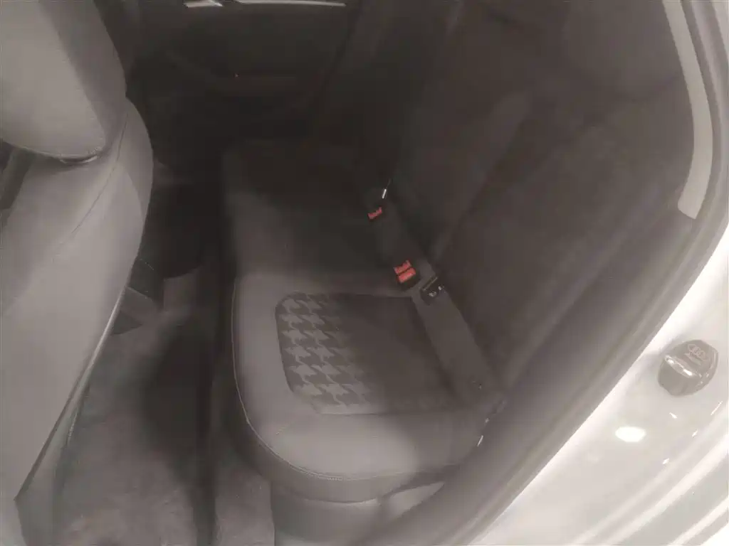 Audi A3 2016 Sportback 35 TFSI Progressive фото 17