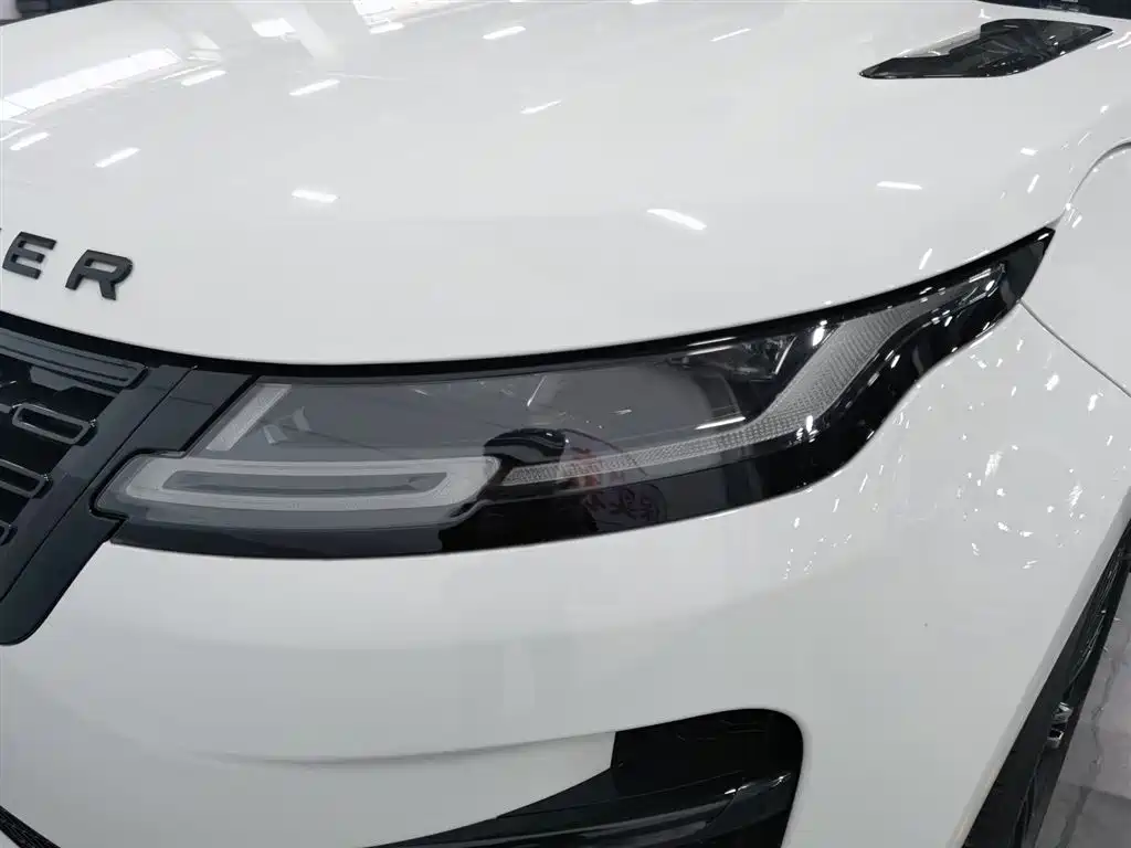 Land Rover Range Rover Evoque 2024 Range Rover Evoque L 249PS Light Master Edition фото 7