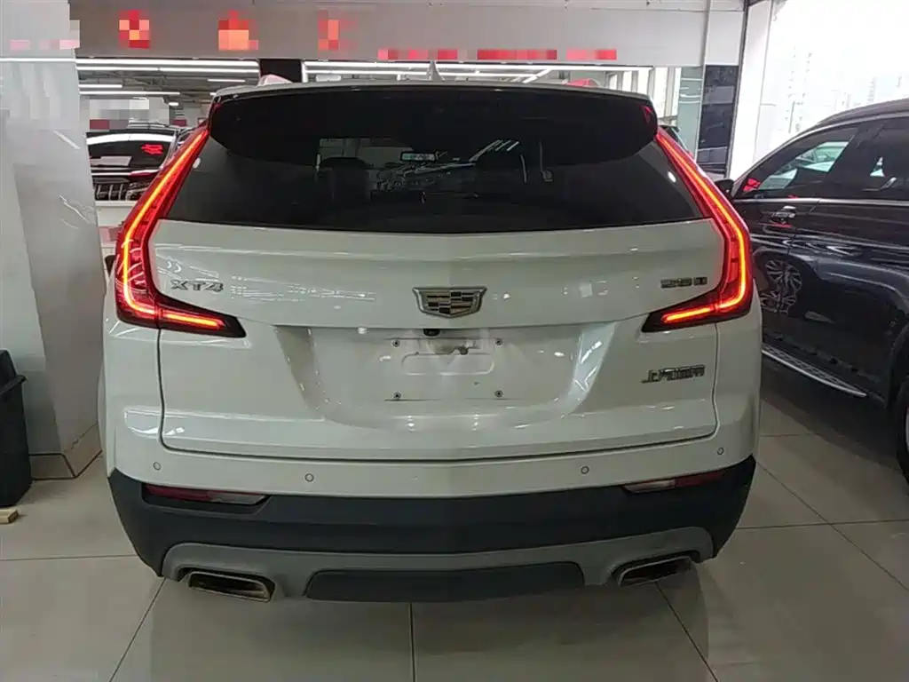Cadillac XT4 2018 28T FWD Leading Edition фото 6