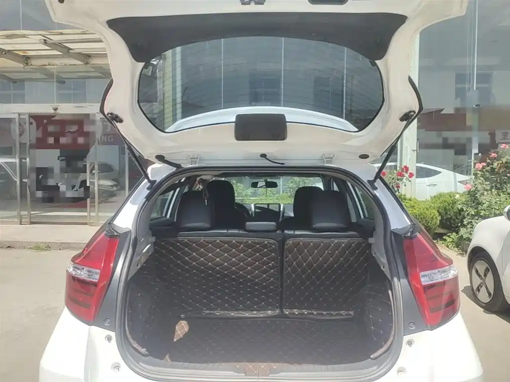 Toyota Vios FS 2017 1.3L Manual Pioneer Edition фото 19