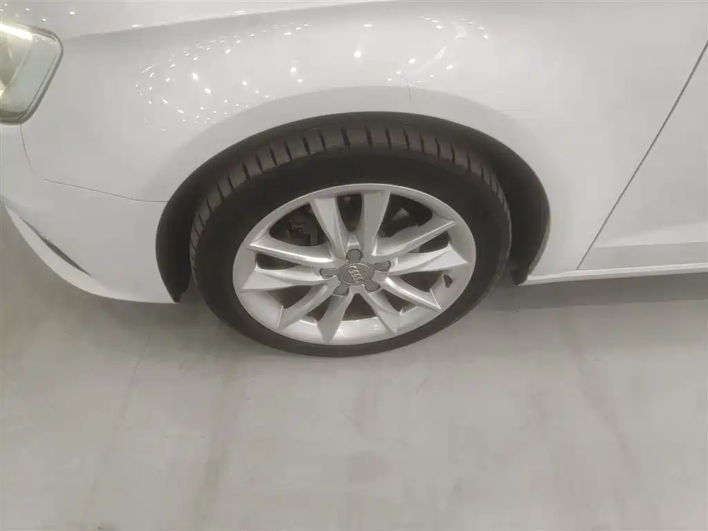Audi A3 2016 Sportback 35 TFSI Progressive фото 23