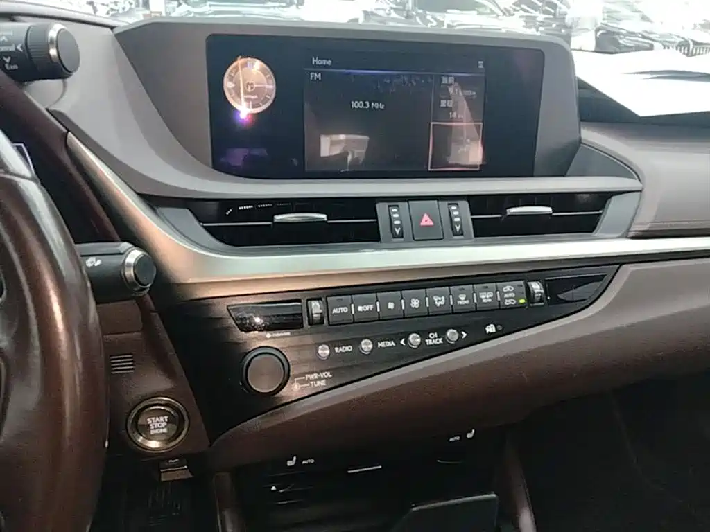 Lexus ES 2018 200 Excellence Edition China V фото 13