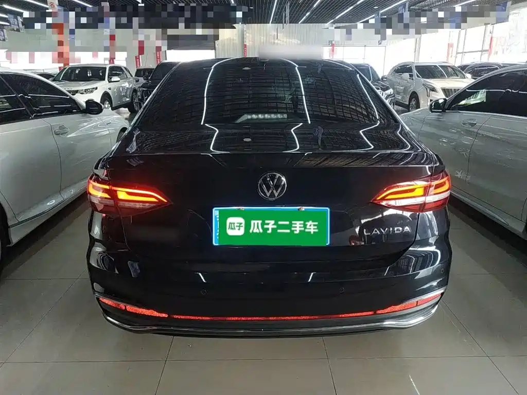 Volkswagen Lavida 2024 Model 300TSI DSG Full Comfort Edition фото 6