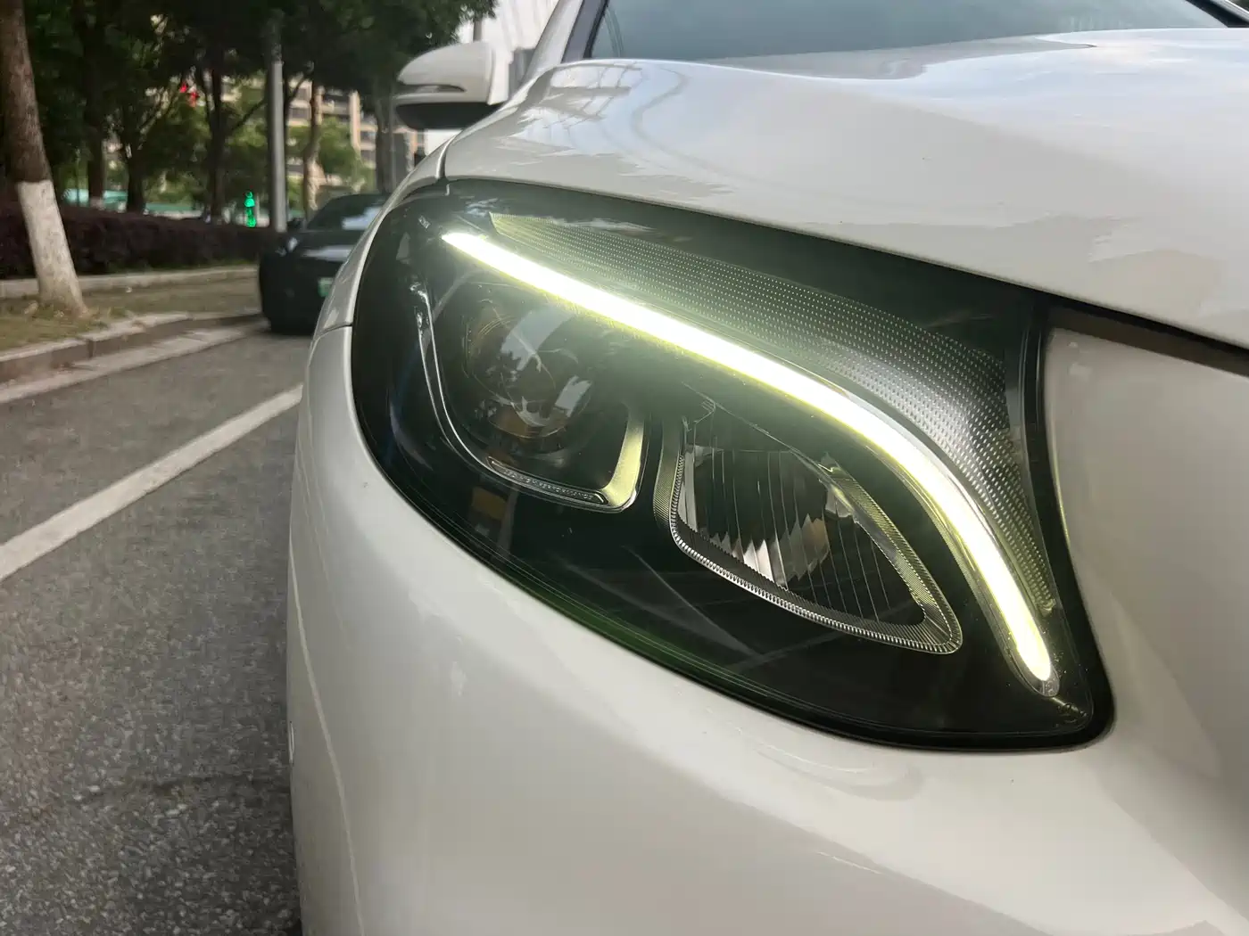 Mercedes-Benz GLC 2018 Facelift GLC 260 4MATIC Luxury фото 14