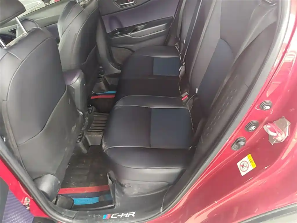Toyota C-HR 2020 Model 2.0L Leading фото 13