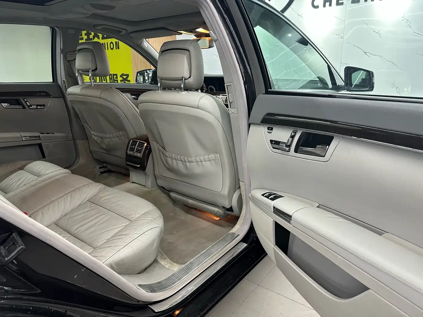 Mercedes-Benz S-Class 2010 S 300 L Premium фото 14