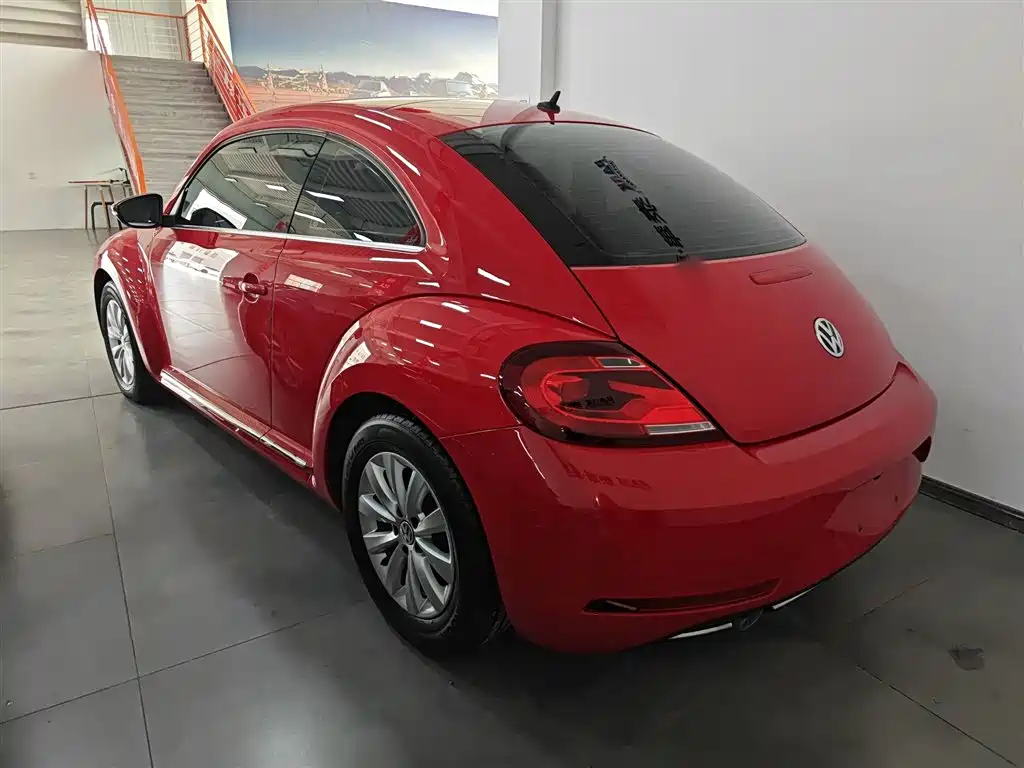Volkswagen Beetle 2018 180TSI Easy Joy Edition фото 23