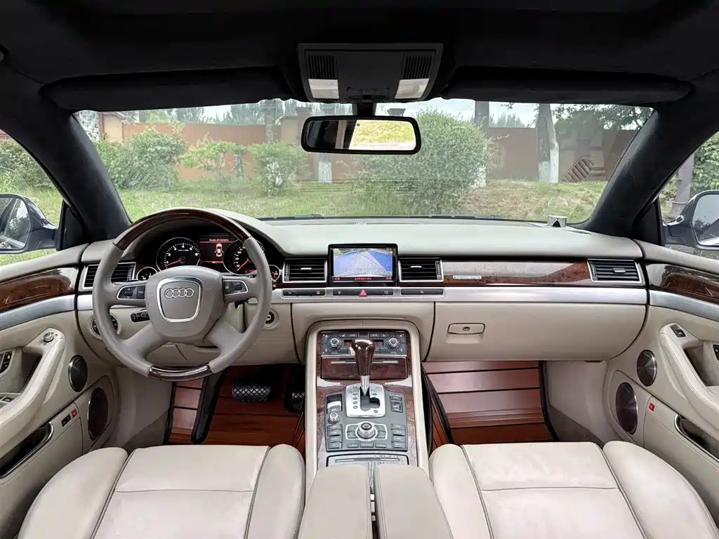 Audi A8 2009 Audi A8L 6.0 W12 quattro Exclusive фото 10