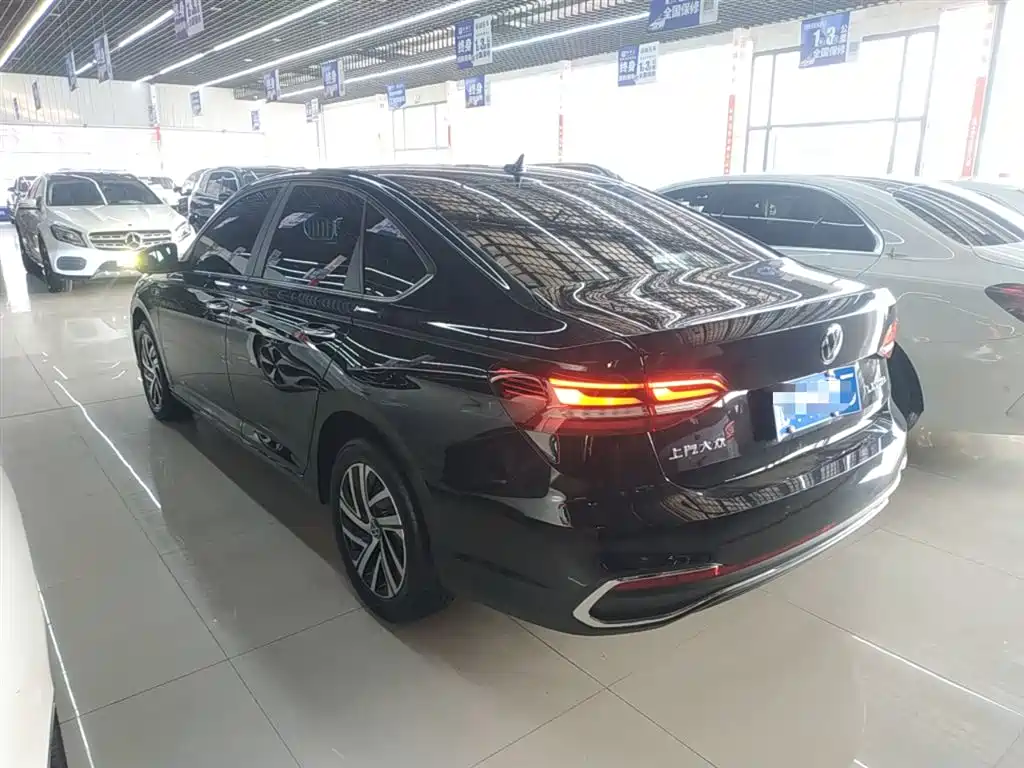 Volkswagen Lavida 2024 Model 300TSI DSG Full Comfort Edition фото 5