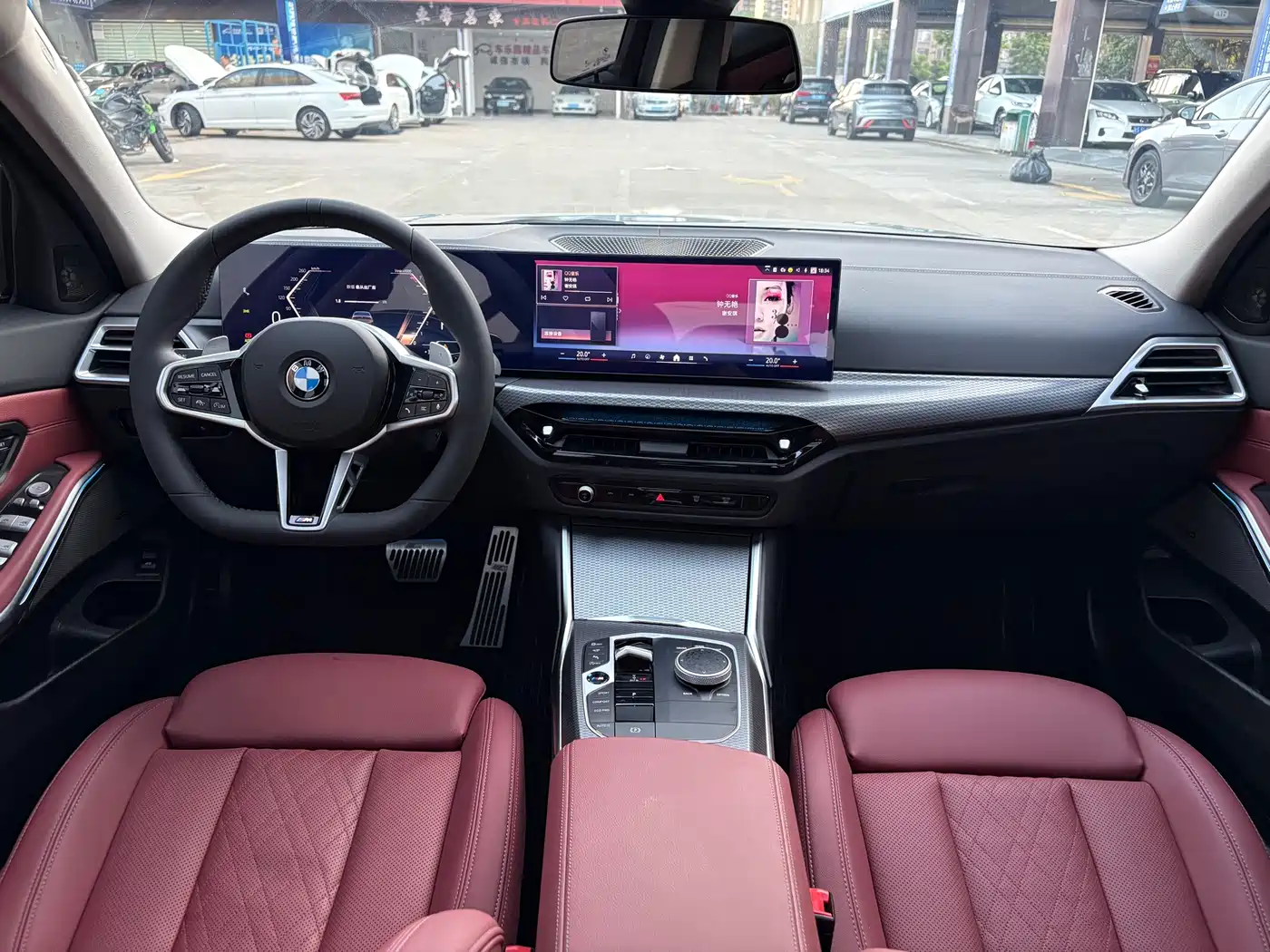BMW 3 Series 2025 330Li M Sport Night Edition фото 7