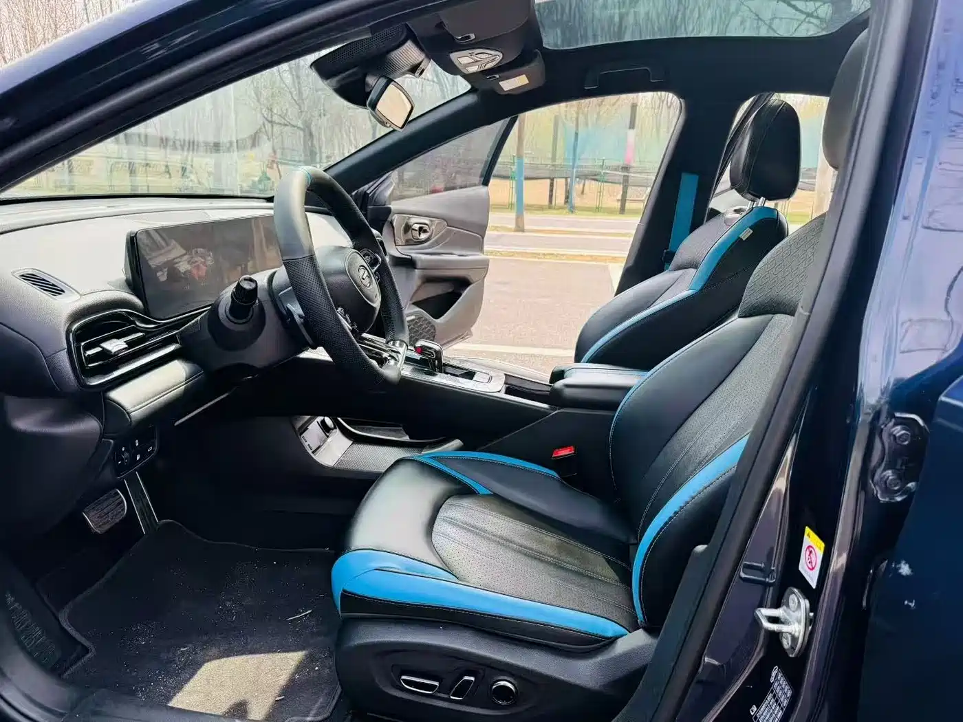 GAC Trumpchi Trumpchi Emkoo 2022 270T DCT J16 Galaxy Fighter Edition фото 4