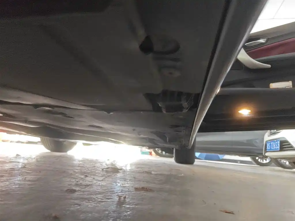 BMW 1 Series (Import) 2016 118i Leading фото 21