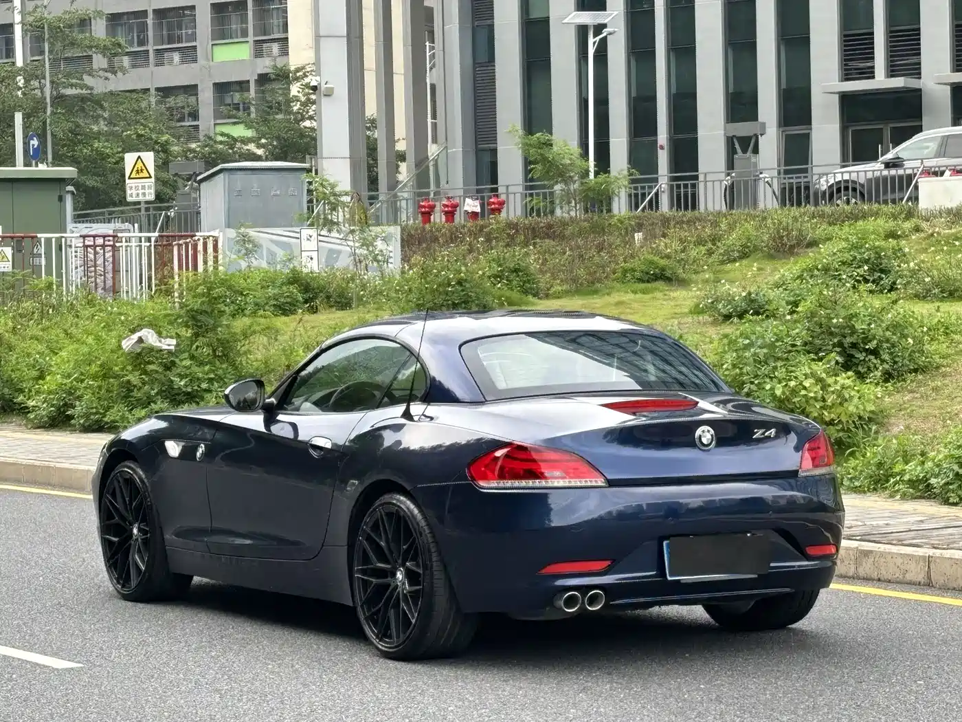 BMW Z4 2013 sDrive20i Leading фото 28