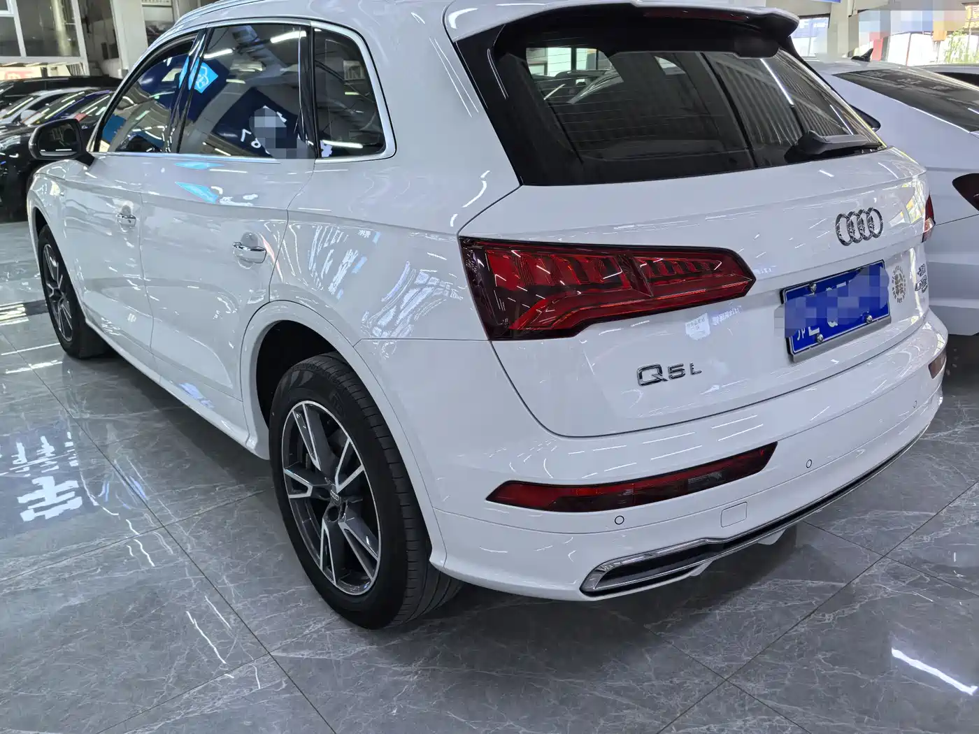 Audi Q5L 2020 40 TFSI Prestige Fashion фото 4