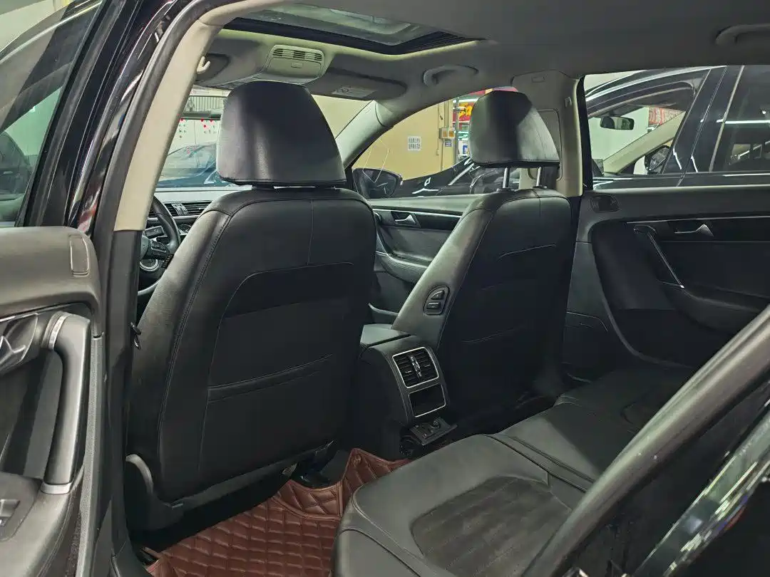 Volkswagen Magotan 2015 1.8TSI Luxury фото 8