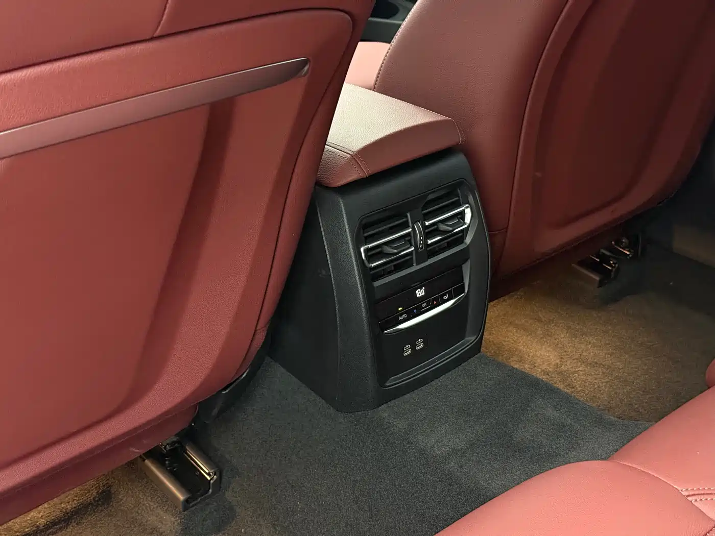 BMW 3 Series 2023 320Li M Sport Package фото 17