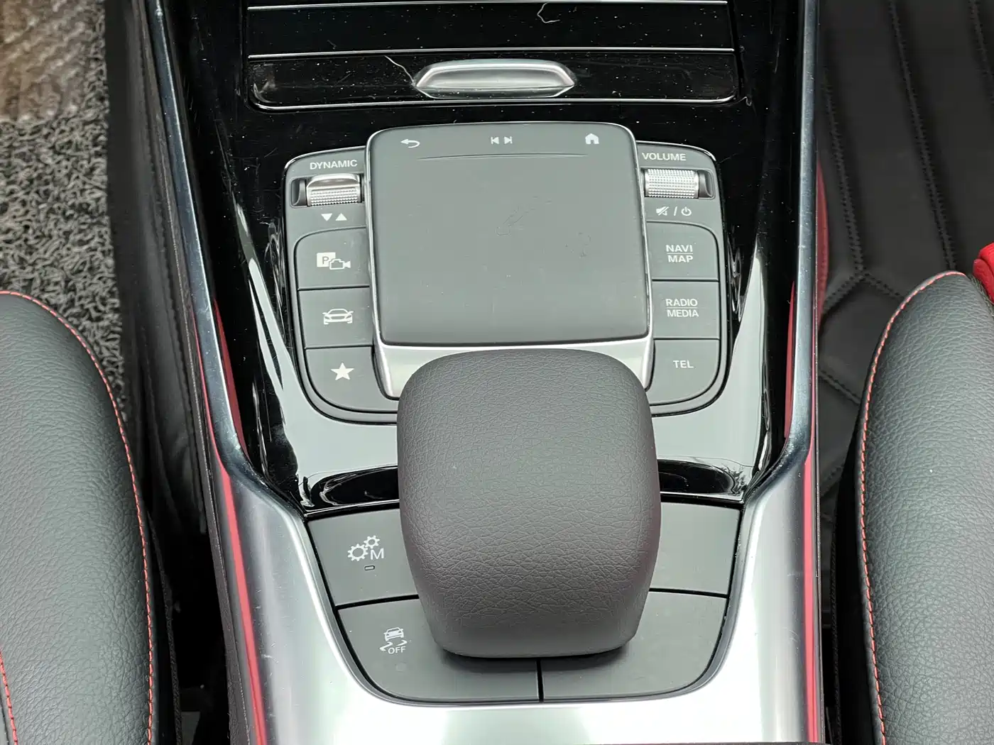 Mercedes-Benz A-Class AMG 2020 AMG A 35 L 4MATIC фото 18