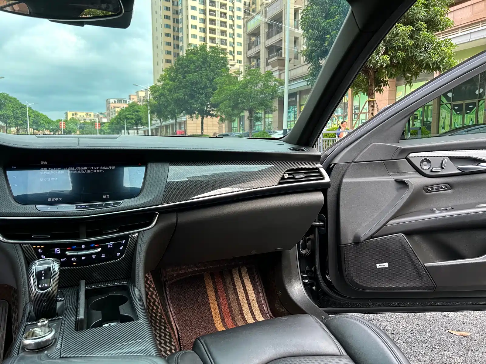 Фото 30 - Cadillac CT6