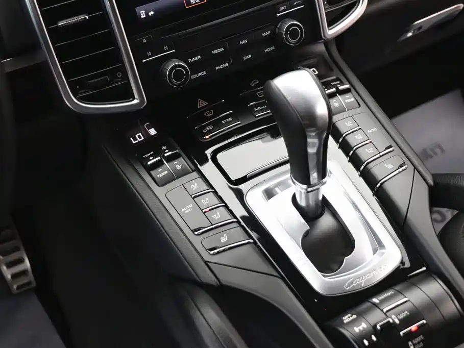 Porsche Cayenne 2016 Cayenne 3.0T фото 15