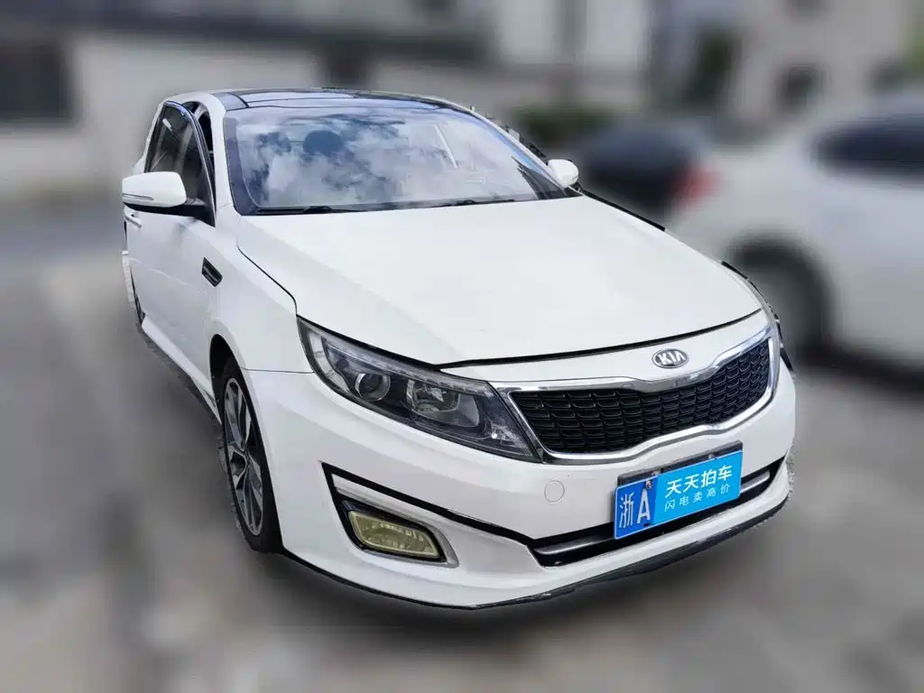 Photo 3 - Kia K5