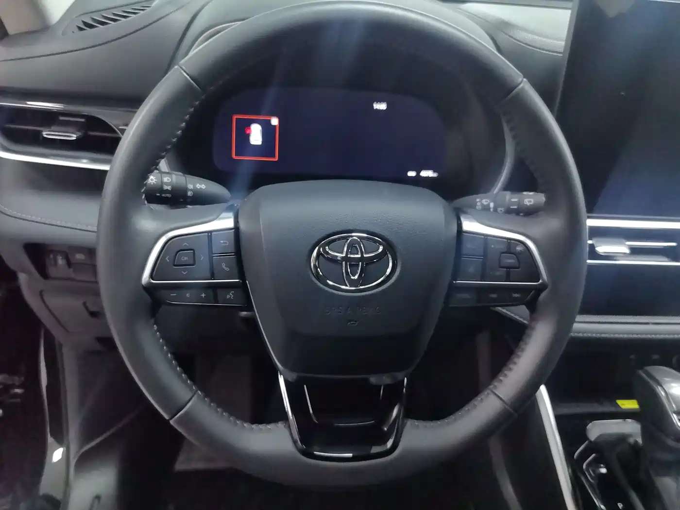 Toyota Highlander 2026 2.5L Smart Hybrid 2WD Elite 5-Seater фото 7