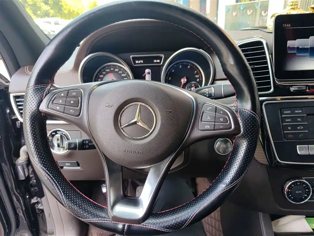 Mercedes-Benz GLE 2018 GLE 320 4MATIC Dynamic Ultimate Edition фото 13