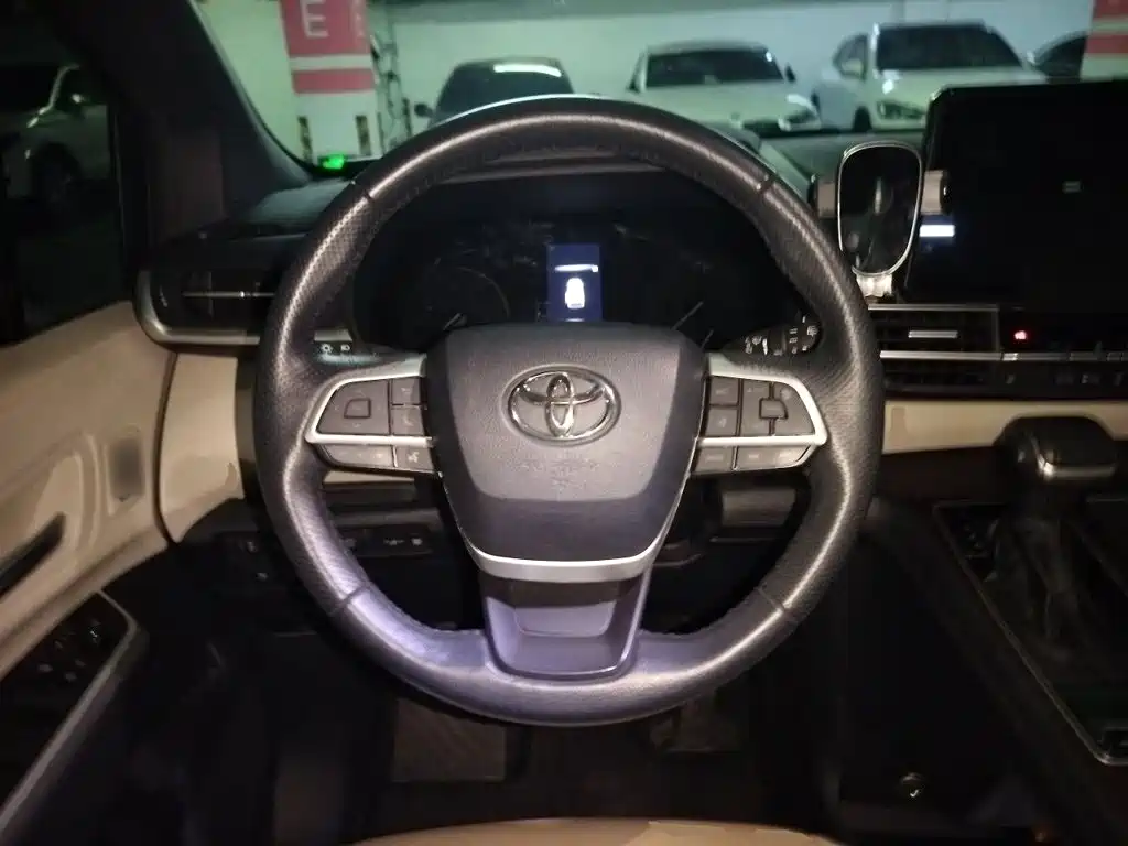 Toyota Granvia 2023 2023 2.5L Hybrid Prestige PLUS Edition