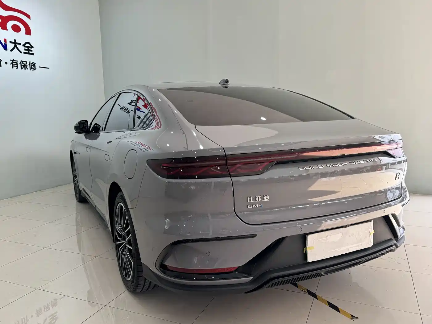BYD Han 2025 DM-i 125KM LiDAR Smart Driving фото 15