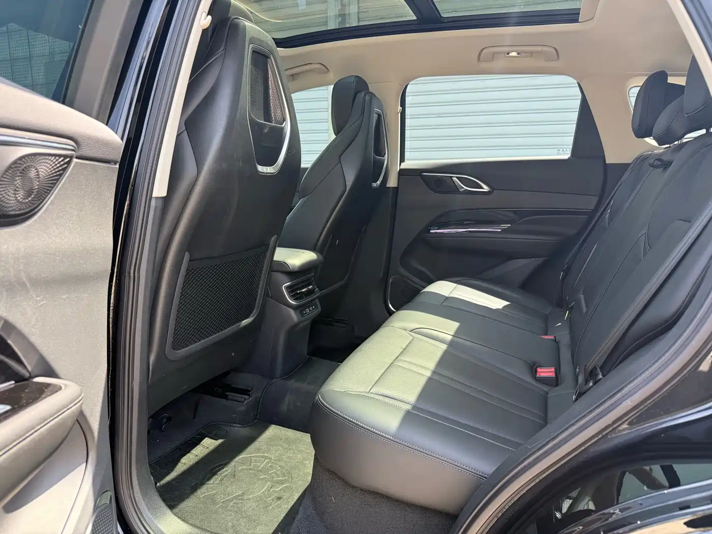 Hongqi HS3 PHEV 2024 PHEV 115km Power Edition фото 12