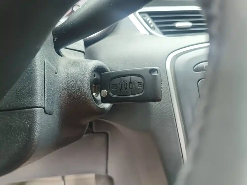 Peugeot 308 2014 2013 Model 1.6L Automatic Superior Style