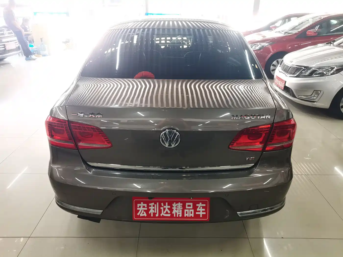 Volkswagen Magotan 2013 1.8TSI Premium фото 11
