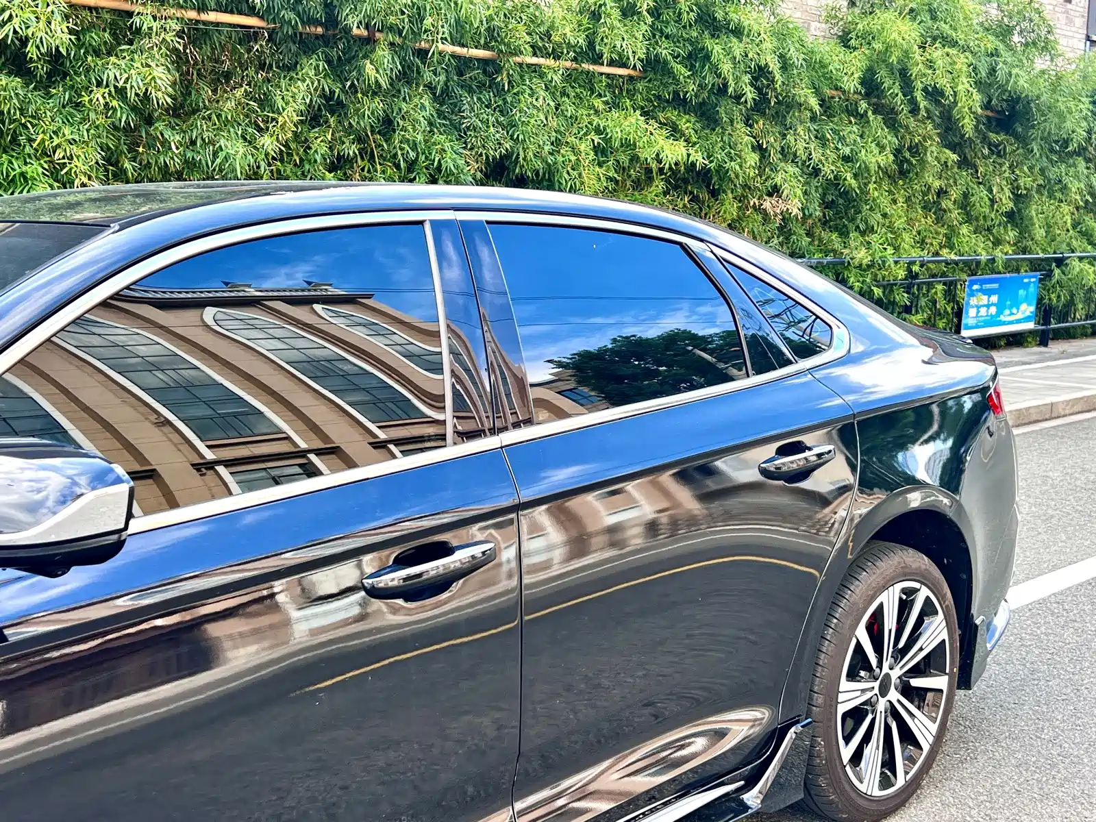 Фото 6 - Geely Preface
