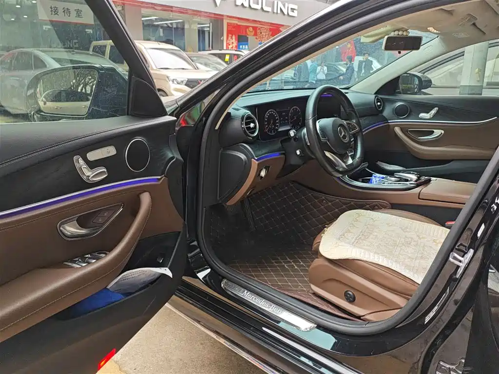 Mercedes-Benz E-Class 2018 Facelift E 200 L Sport фото 14