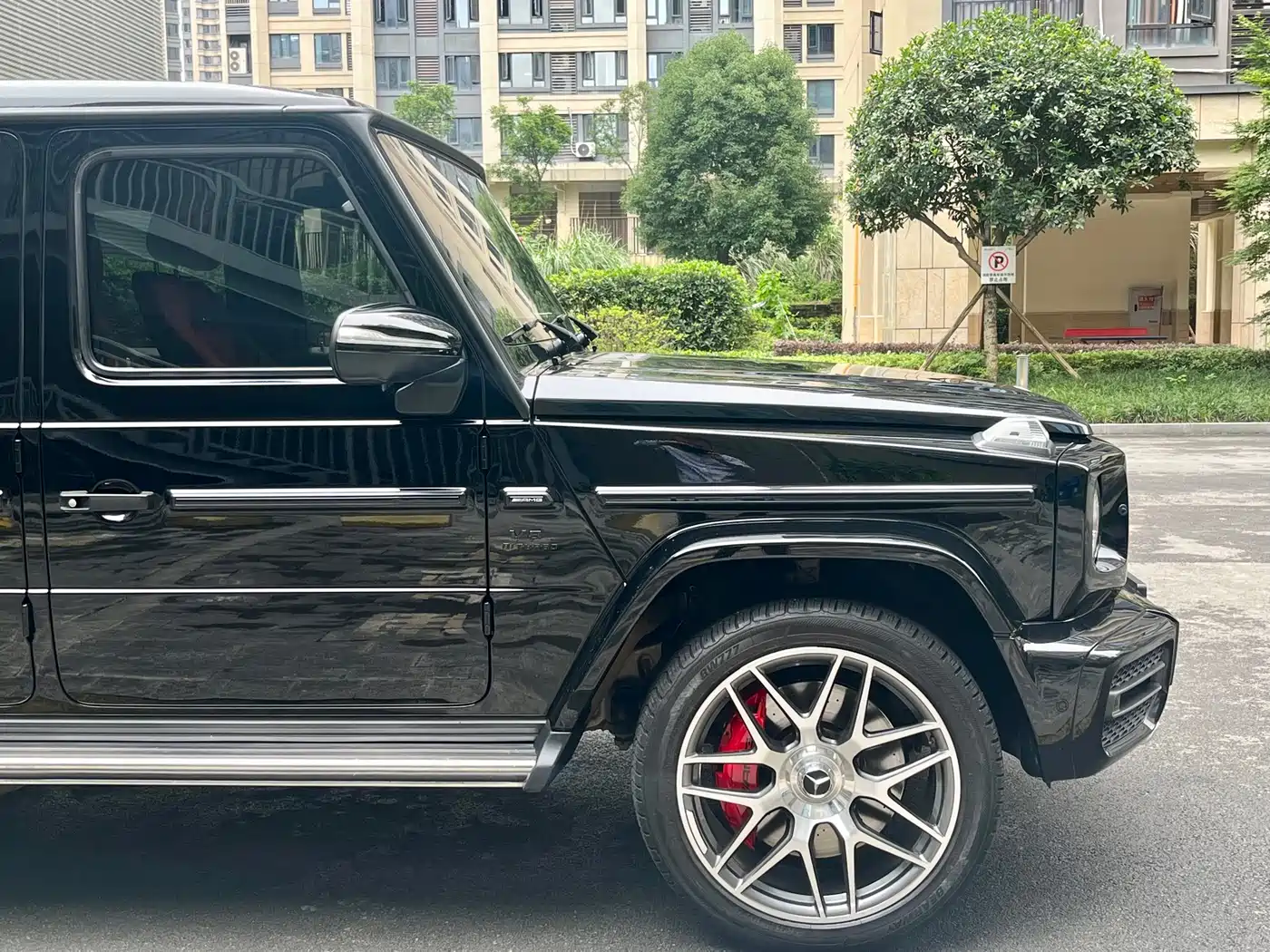 Mercedes-Benz G-Class AMG 2019 Facelift AMG G 63 фото 26
