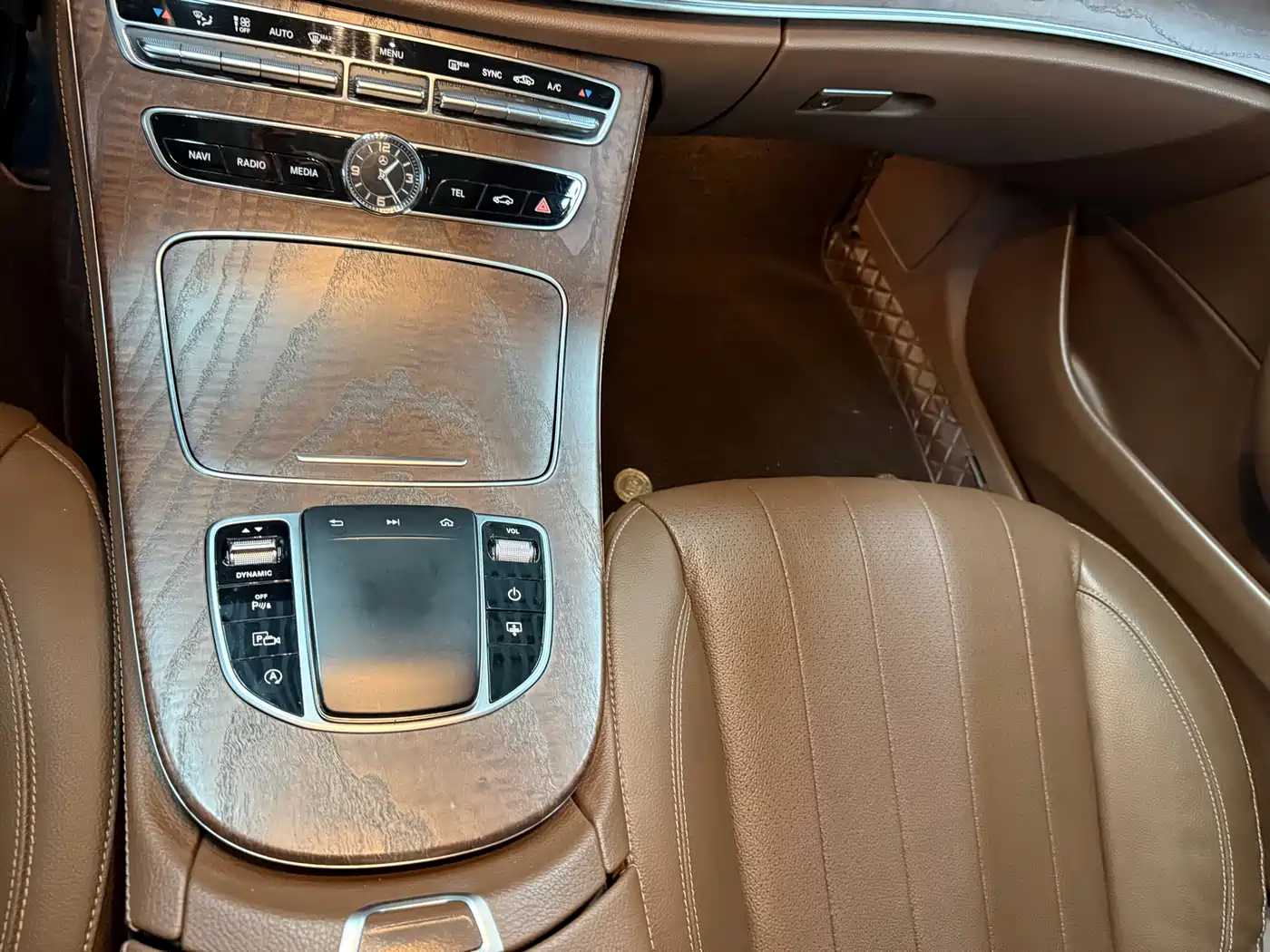 Mercedes-Benz E-Class 2018 E 300 L Luxury фото 9