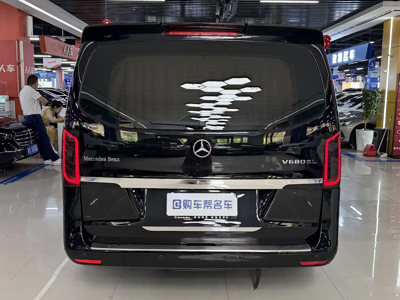 Mercedes-Benz Vito 2023 2.0T Business 7-Seater фото 30