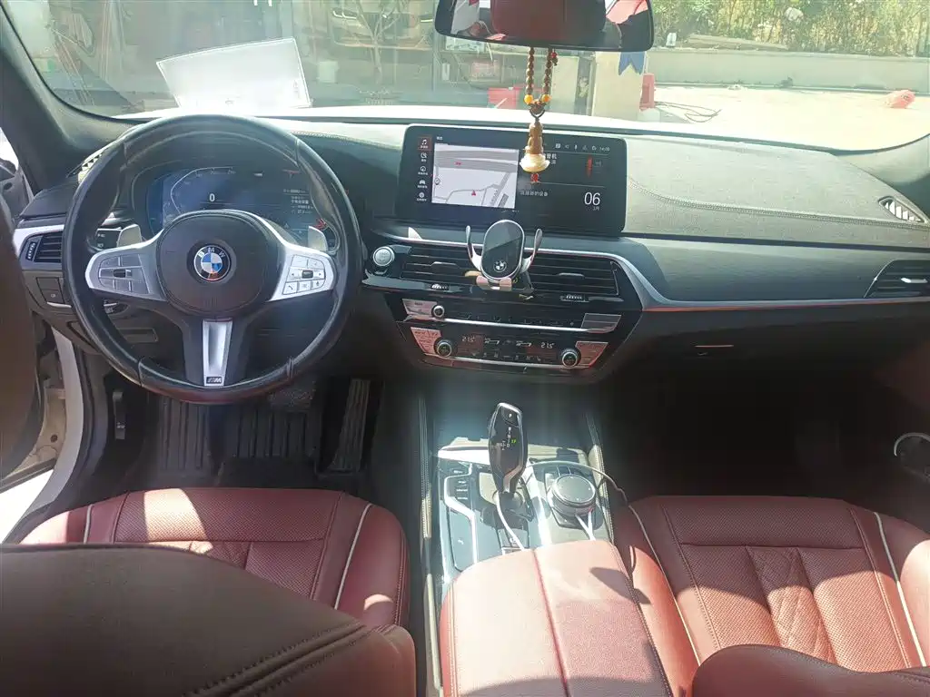 BMW 5 Series 2022 Model Second Facelift 530Li Leading M Sport Package фото 6