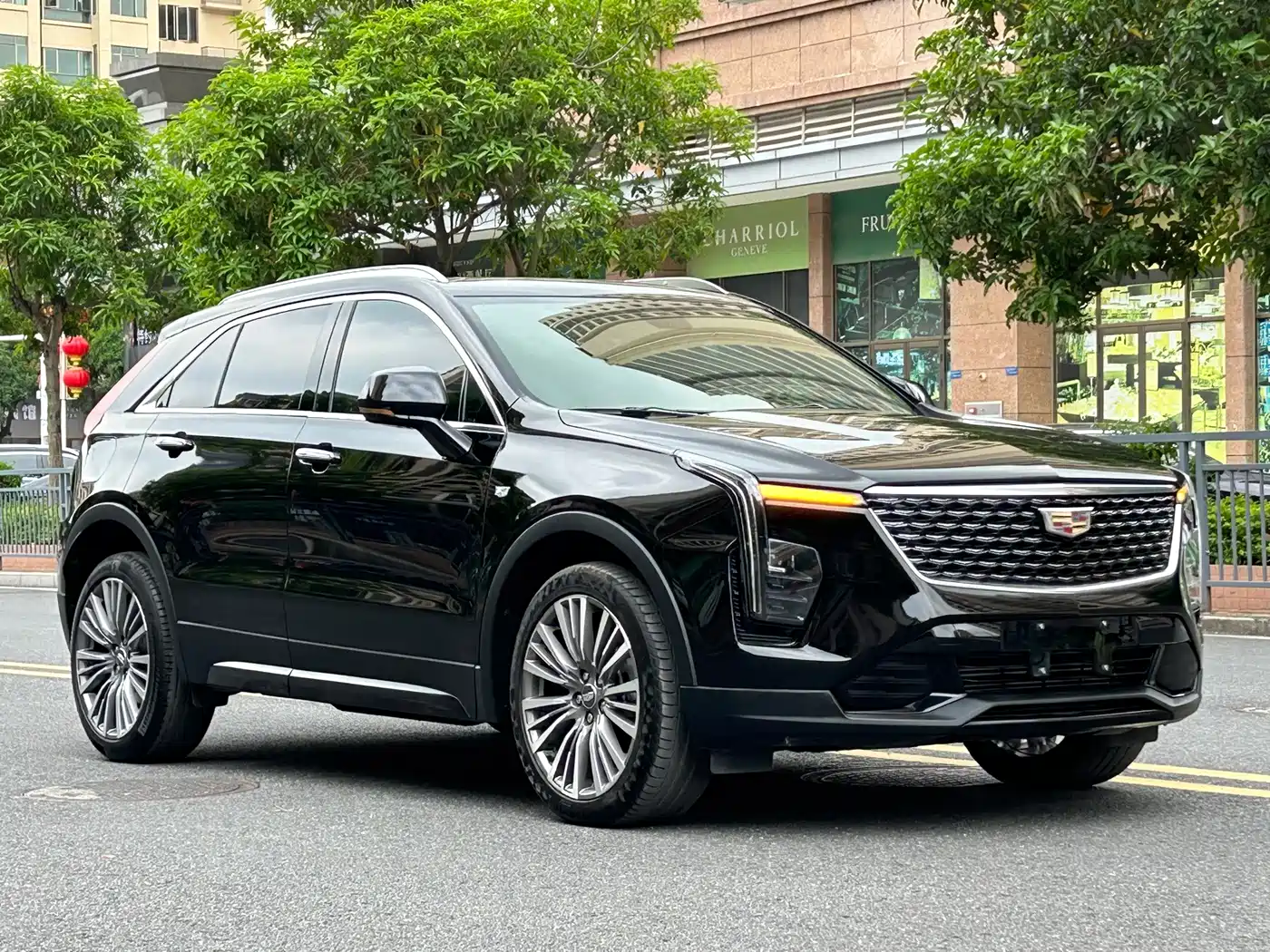 Cadillac XT4 2023 2024 28T 2WD Premium