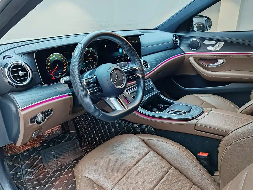 Mercedes-Benz E-Class 2023 E 300 L Sport Fashion фото 17